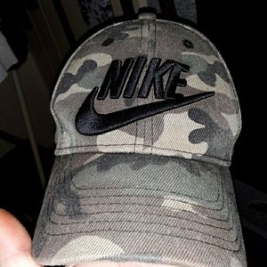 Camo Nike hat
